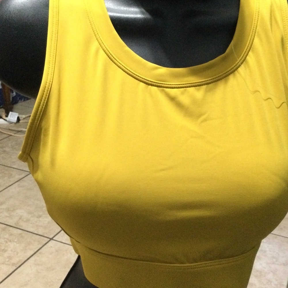 Lycra‎ - Picture 2 of 6